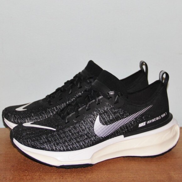 Nike ZoomX Invincible Run 3 Flyknit Running Womens 7 9 Black White - Picture 2 of 6